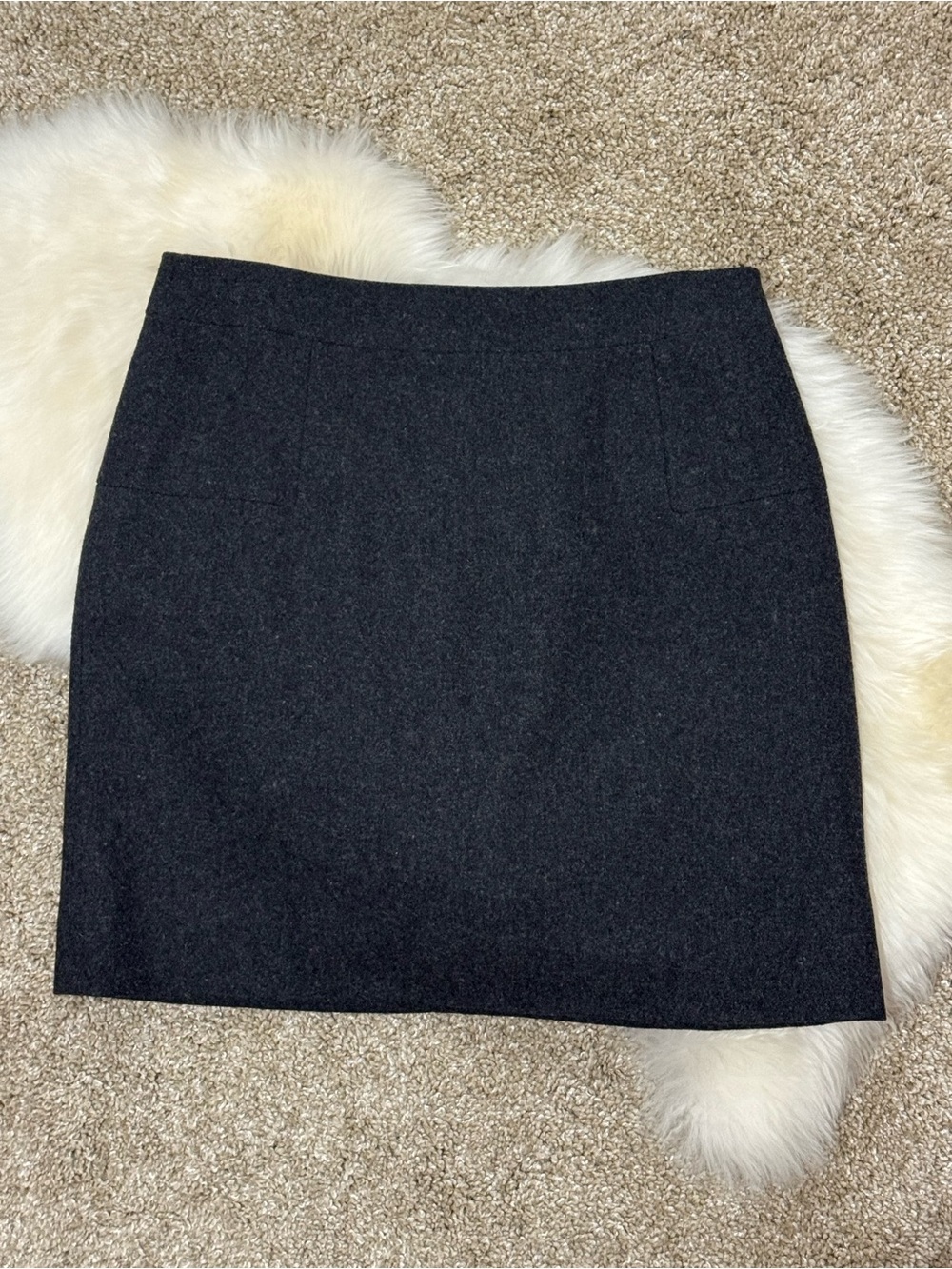 J. Crew Women’s Dark Charcoal Gray Wool Blend Mini Skirt Size 2